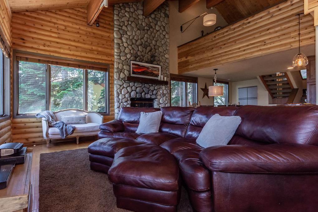 Bridges Townhome #11 * Old Mammoth